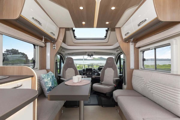 RV Buyers’ Guide – Motorhome Seating and Lounges