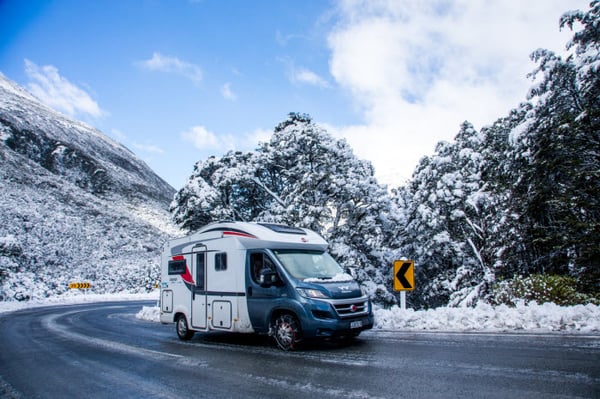 Choosing a Motorhome with a Heating System for Winter Travel